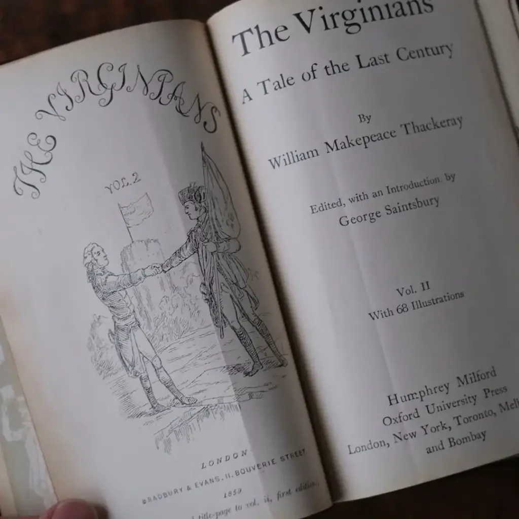 アンティークレザーブック 革張りの本 イギリス&フランス アンティーク雑貨1