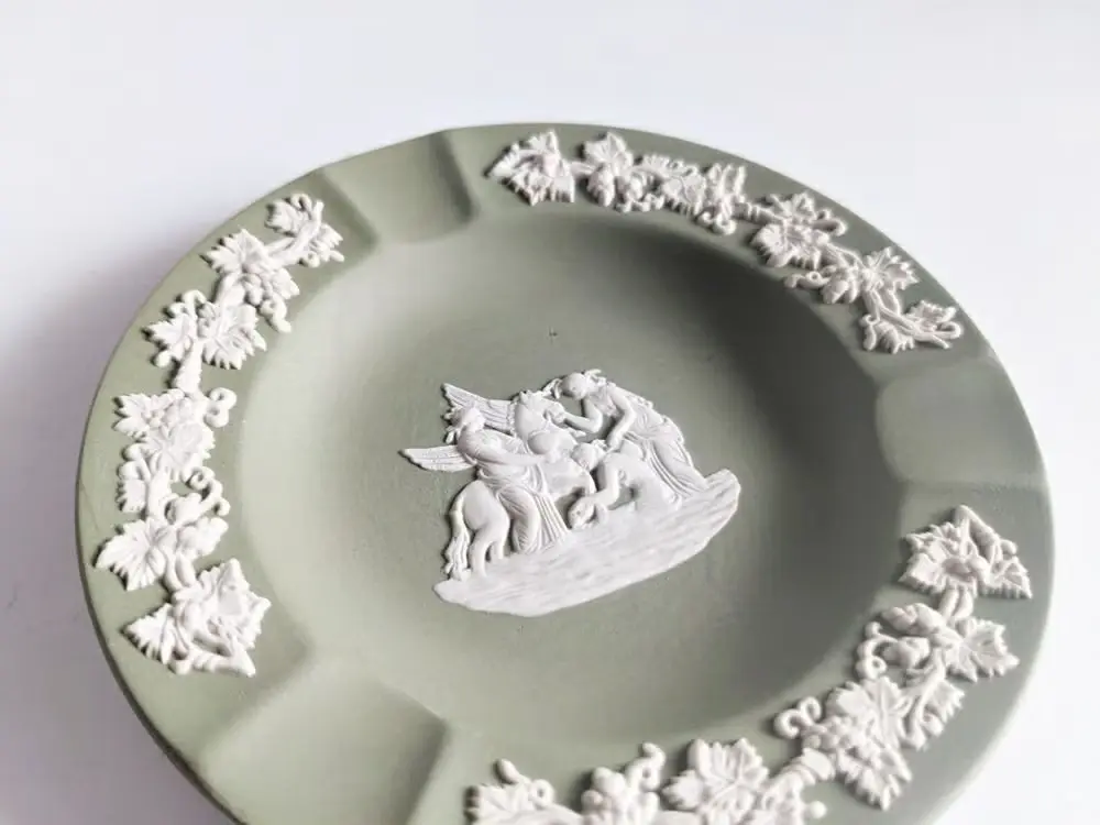 ヴィンテージ WEDGWOODジャスパーアシュトレイ イギリス 珍しい緑の灰皿1