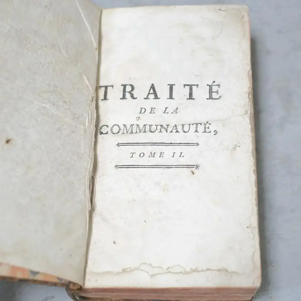アンティークブック フランス レザーブック 古書 1774年5