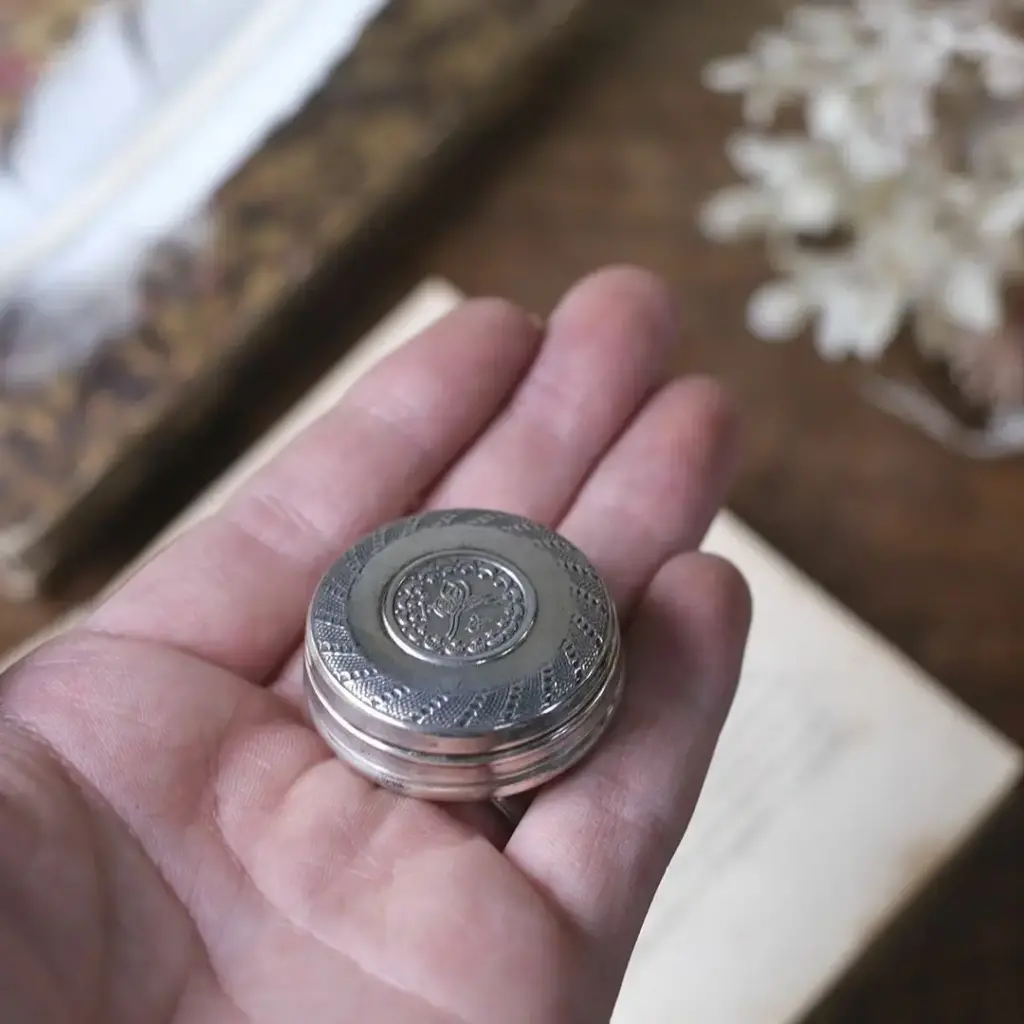 アンティーク薬ケース フランス 純銀　900 アンティーク雑貨6