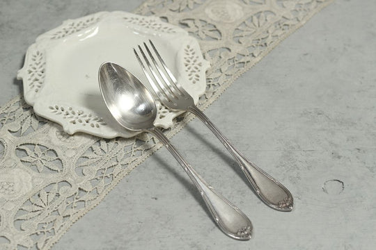アンティーク食器　アンティークカトラリー フランス シルバープレート リボン装飾 CAILAR&BAYARD社
