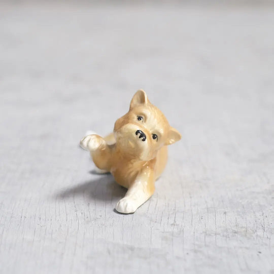 ヴィンテージフィギュリン 犬の陶器オブジェ 置物