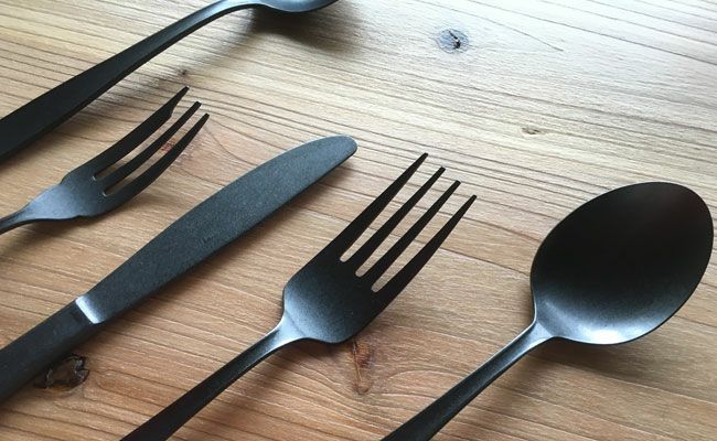 新潟燕三条 【KURO CUTLERY】 フォーク L 19cm 黒酸化発色加工カトラリー