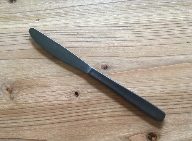 新潟燕三条 【KURO CUTLERY】ナイフ 21cm 黒酸化発色加工カトラリー