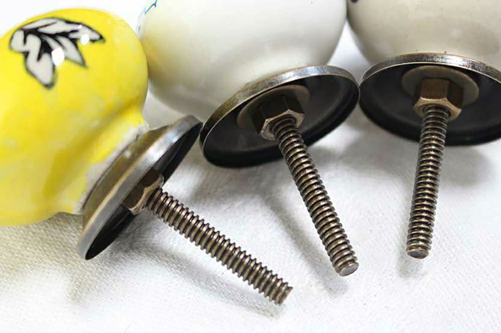 イエローリーフ・セラミックノブ 陶器製 手作り 引き出し、戸棚に取り付け可能の取っ手