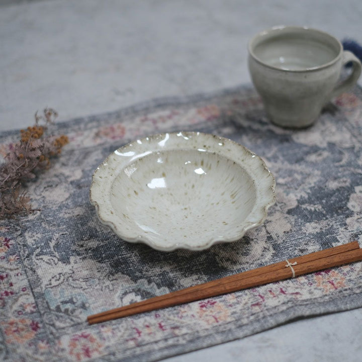 岡泰造 ワラ灰釉5寸輪花鉢 輪花皿 小鉢 作家の器 瀬戸焼 和食器 の通販