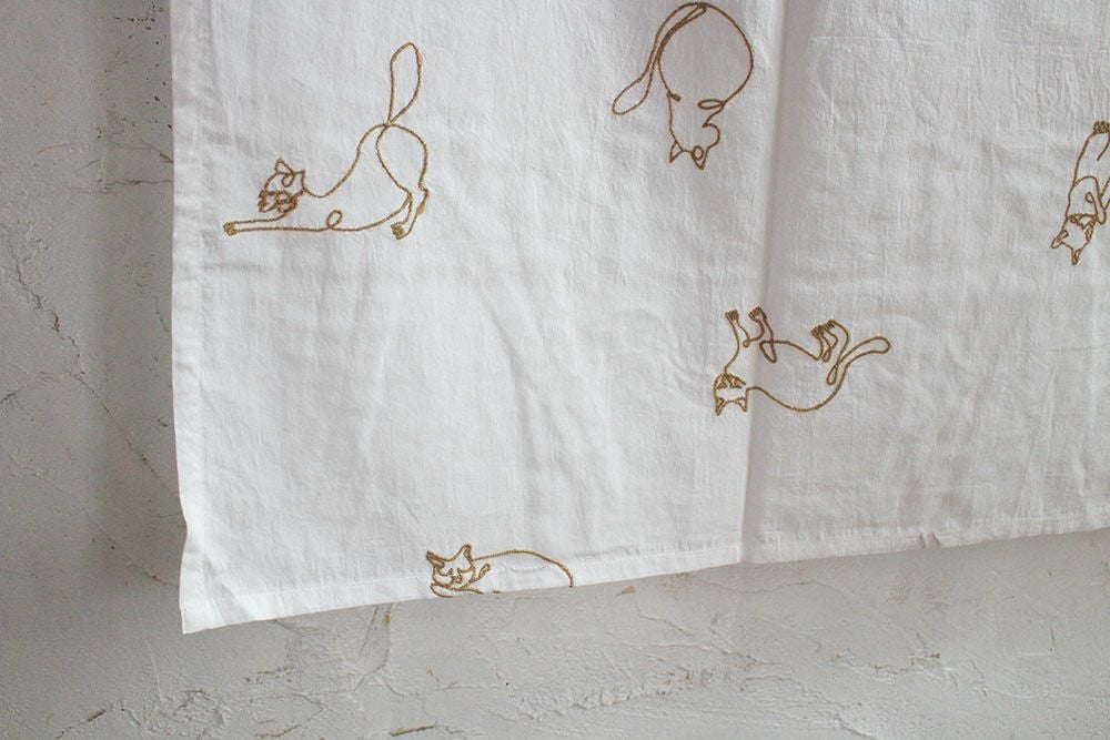 いろんなポーズの猫の刺繍3