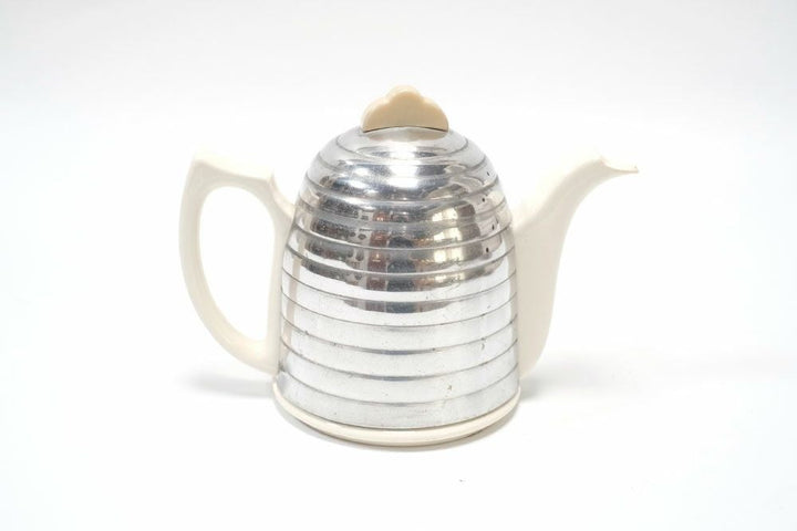 イギリスの陶器のティーポット1