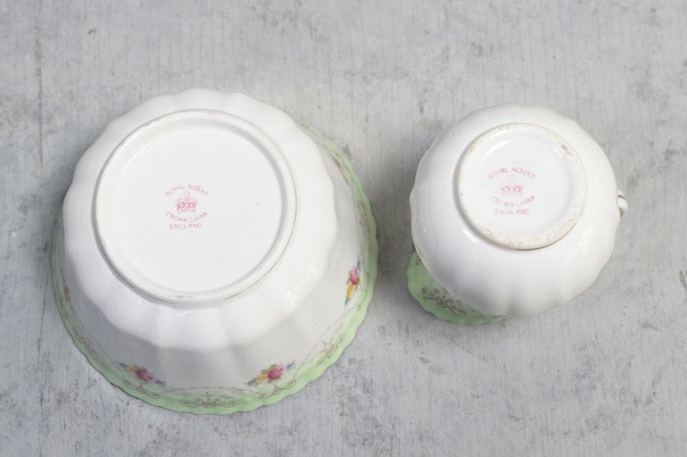 アンティークミルクポット シュガーボウル イギリス ROYAL ALBERT CROWN CHINAバックスタンプ6