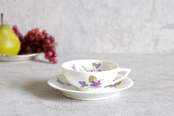 アンティークカップ&ソーサ 菫 フランス LIMOGES UNIQUE