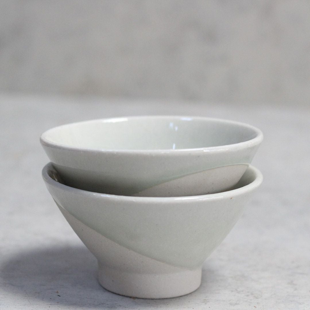 美濃焼 茶碗 白 飯椀 手触りの良い土の質感