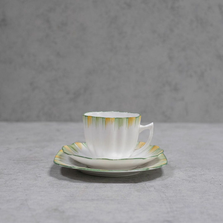 アンティーク ティーカップトリオ アールデコ イギリス MELBA BONE CHINA メルバ2