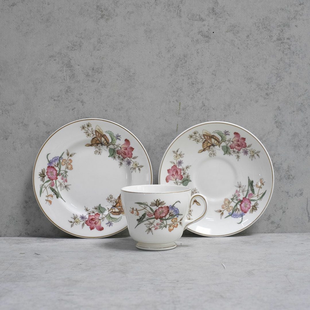 ヴィンテージティーカップ&ソーサトリオWEDGWOOD ウェッジウッド33
