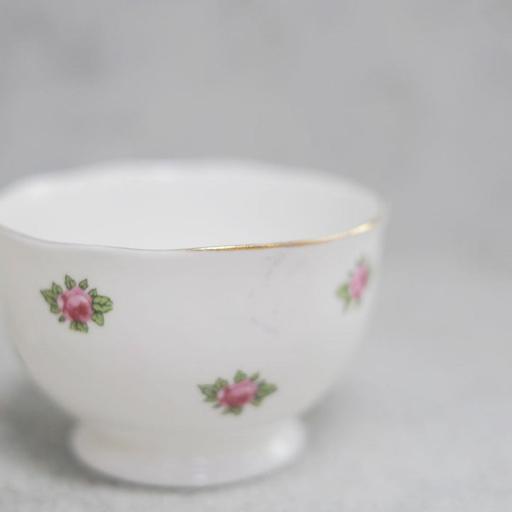 アンティーク Roslyn China ティーカップトリオ ミルクジャグ シュガーボウル アンティーク食器9
