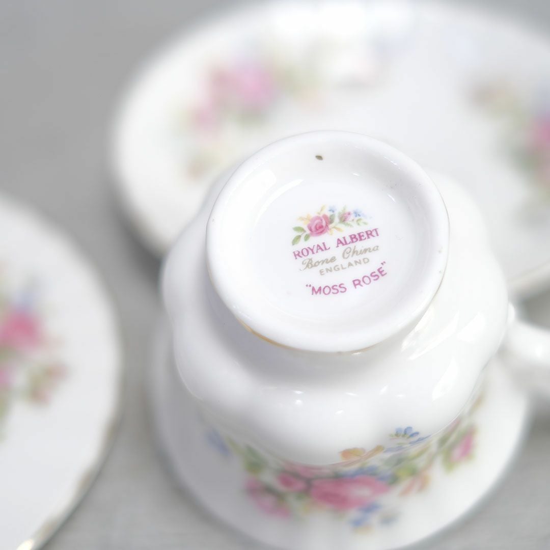ヴィンテージティーカップトリオ Royal Albert ロイヤルアルバート MOSS ROSE モスローズ99