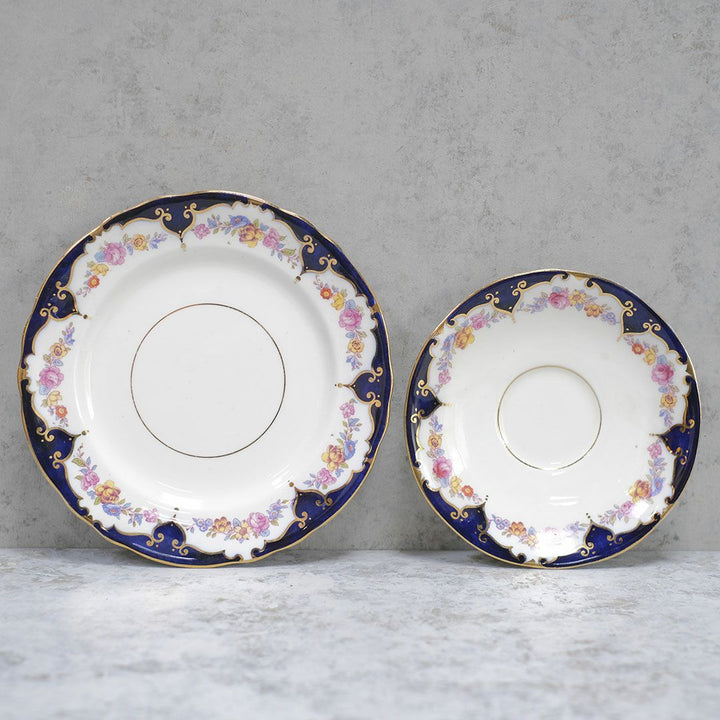 アンティークティーカップ＆ソーサー トリオ AYNSLEY(エインズレイ)55