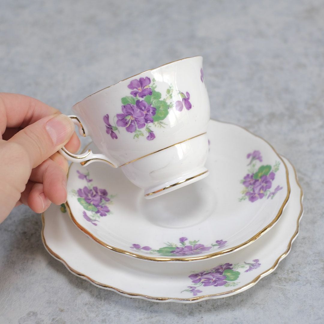 ヴィンテージティーカップトリオ Colclough(コルクラフ)菫 バイオレット イギリス22