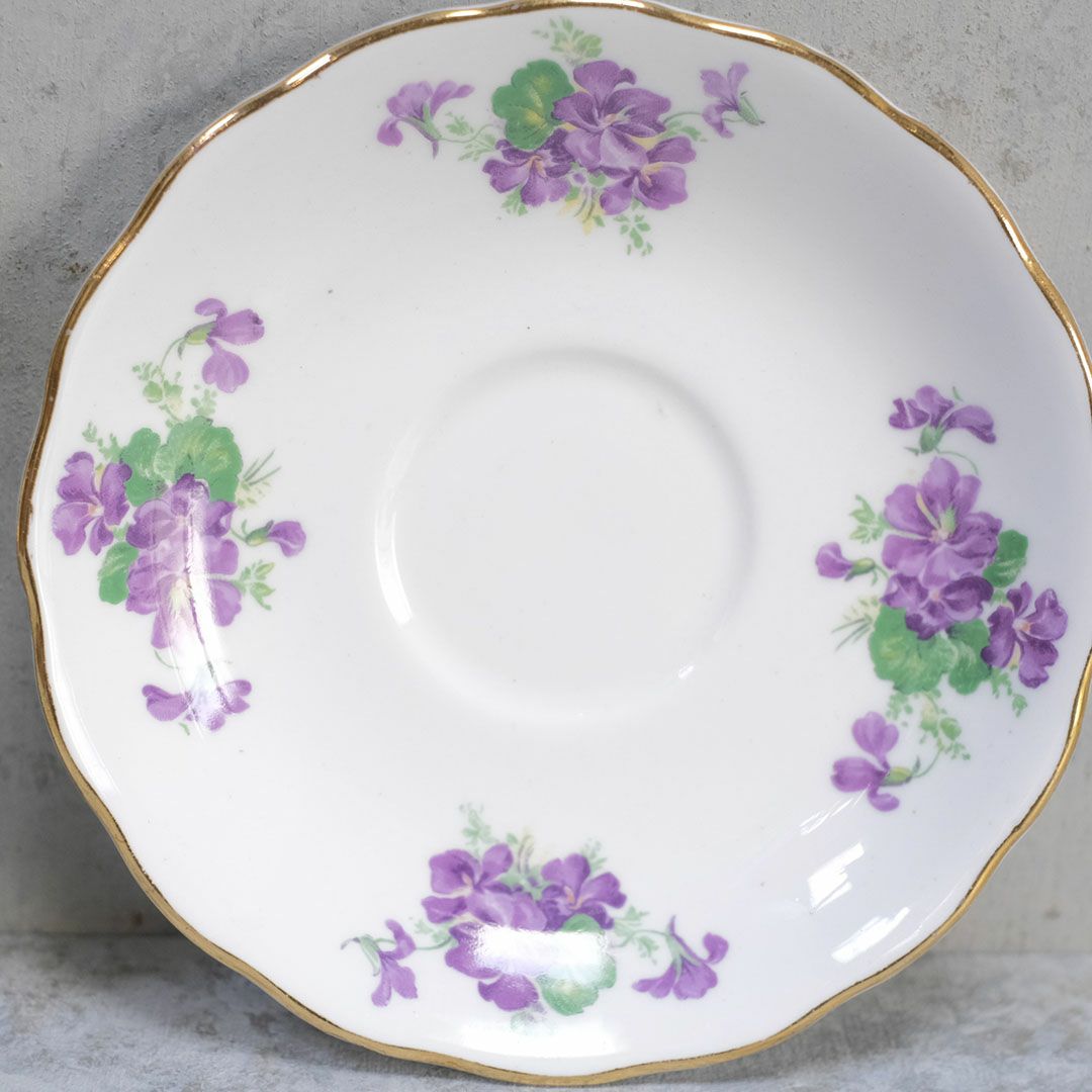 ヴィンテージティーカップトリオ Colclough(コルクラフ)菫 バイオレット イギリス66