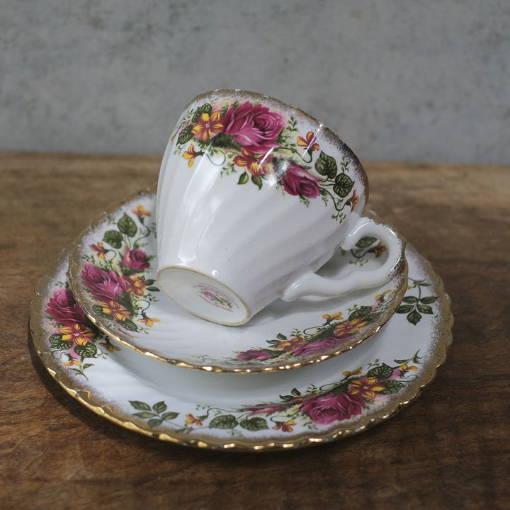 ヴィンテージ ティーカップトリオ Washington Pottery (Staffordshire) Ltd イングリッシュローズ 薔薇 アンティーク食器44