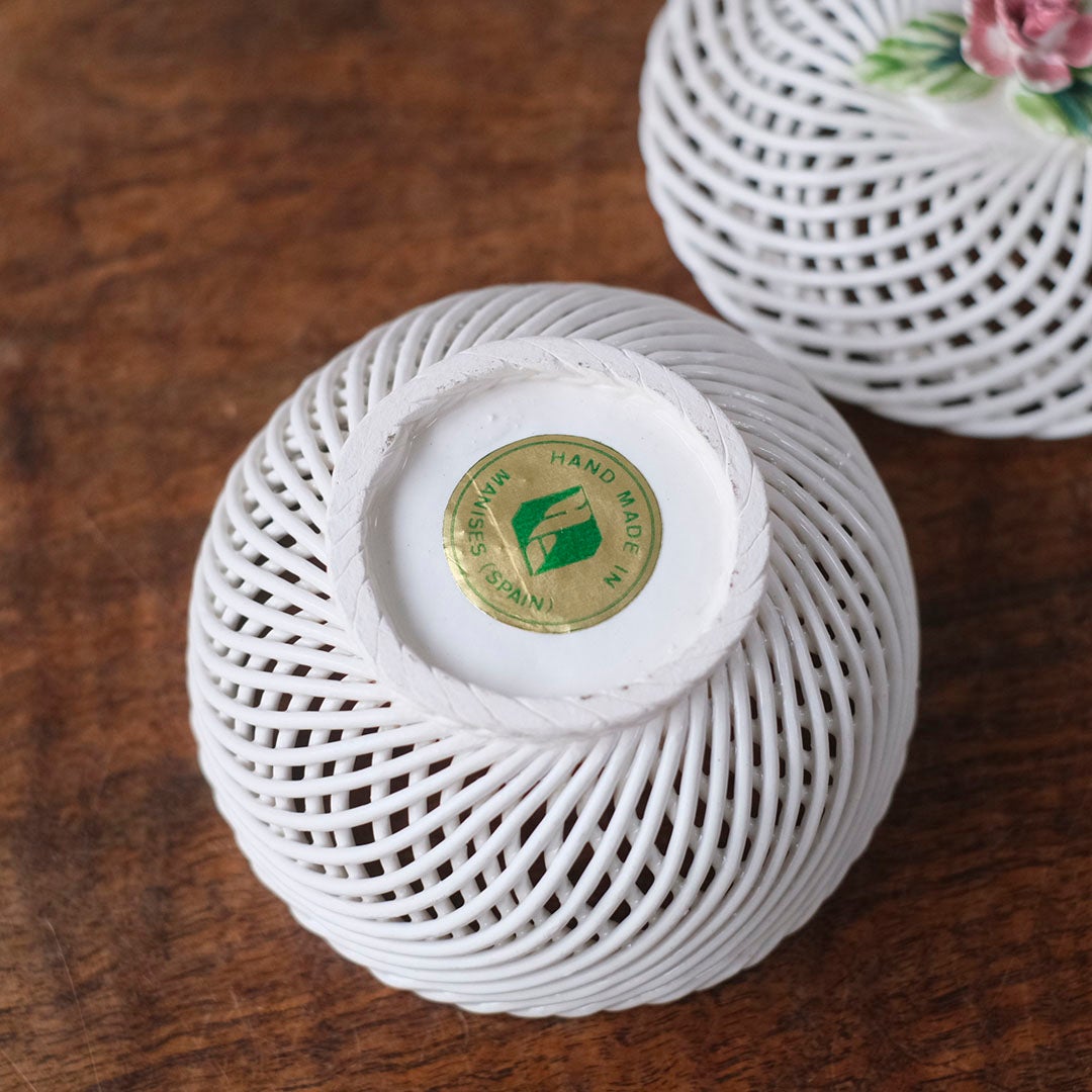 ヴィンテージ マニセス焼 蓋付きバスケット 薔薇の装飾 スペイン