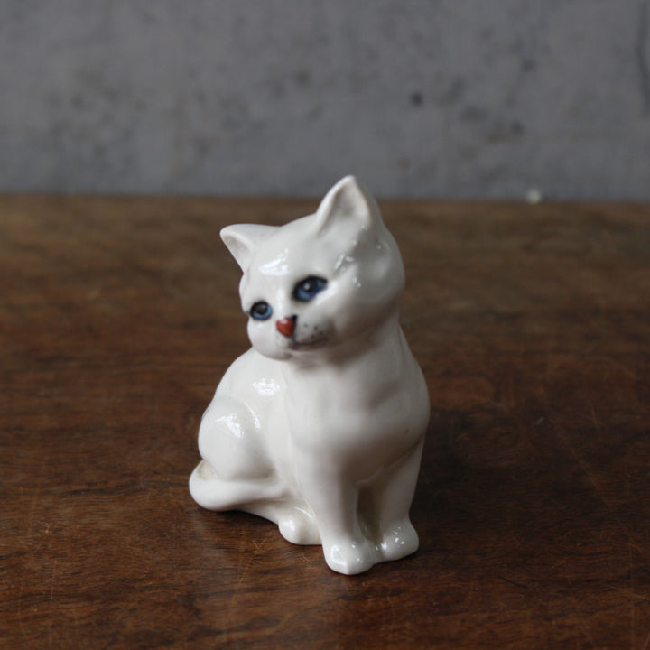 ヴィンテージ フィギュリン 猫の置物 ベスウィック Beswick イギリス