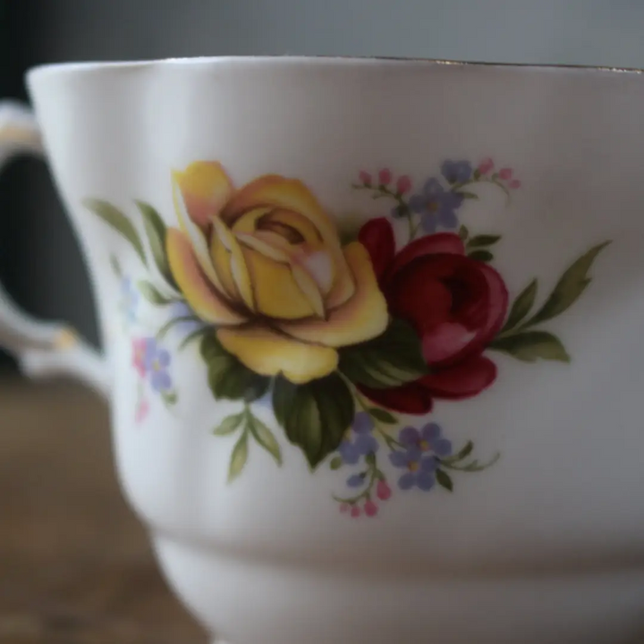 ヴィンテージ ティーカップ&ソーサ セット 全体像 Rosina China