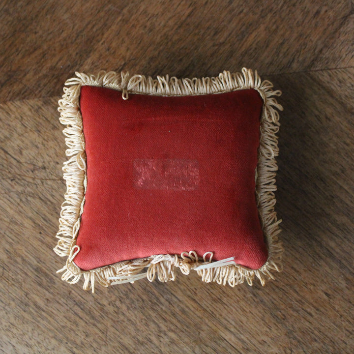 ヴィンテージ ピンクッション ビーズ刺繍 ベルベット フランス 裏面のベルベット地