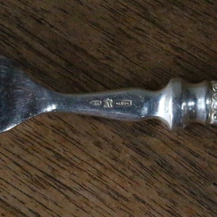 Mappin & Webb デザートカトラリー イギリス 1900年代初期頃 - ハンドル付け根のMappin & Webb刻印（メーカーマーク）
