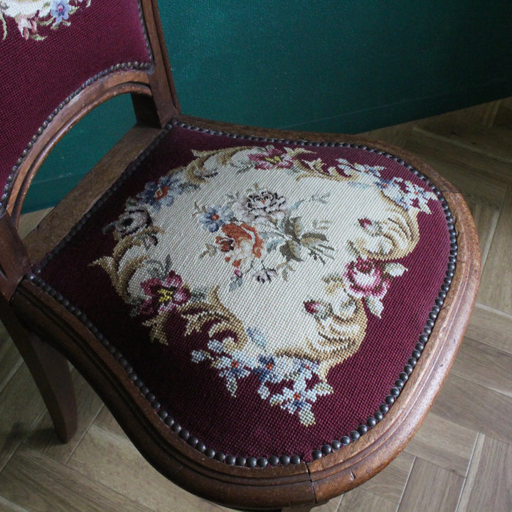 アンティークチェア プチポワン刺繍 フランス 1900年代初期 座面の花束のプチポワン刺繍