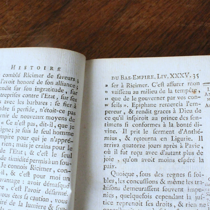 アンティーク レザーブック フランス 1787年 本文のフランス語ページ