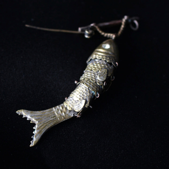 アンティーク シルバー 可動式 魚モチーフ ブローチ4