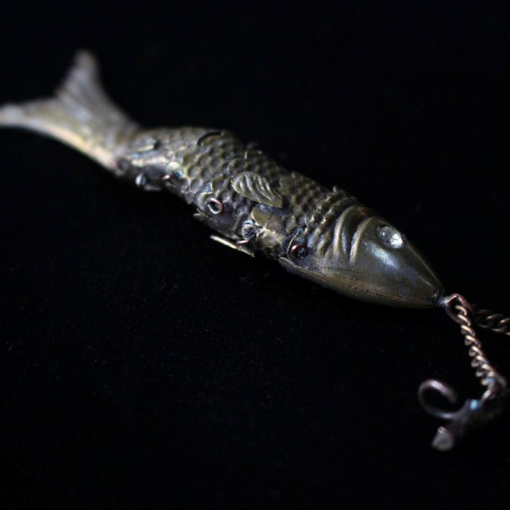 アンティーク シルバー 可動式 魚モチーフ ブローチ 純銀 / Antique